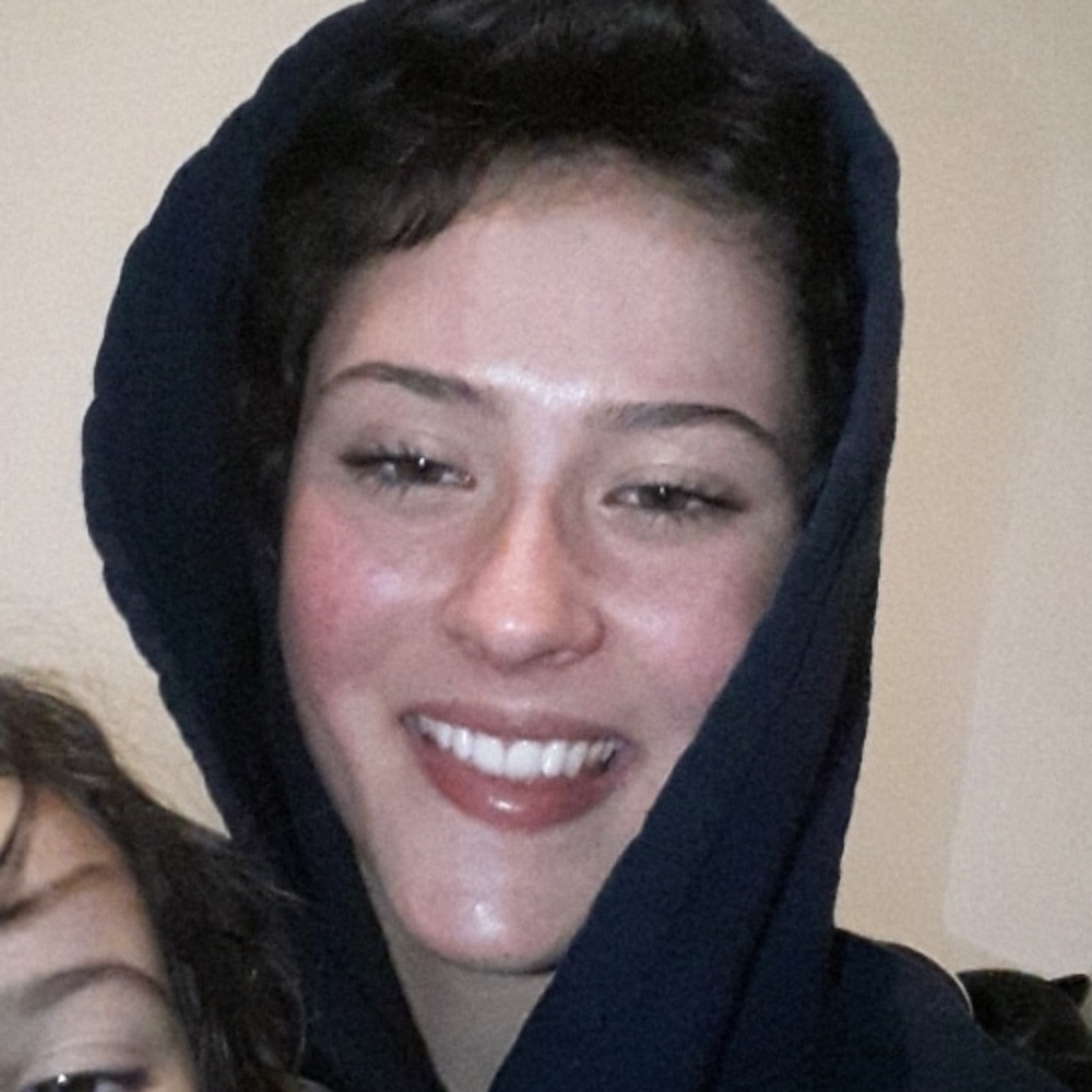 Meet your Posher, Alivia